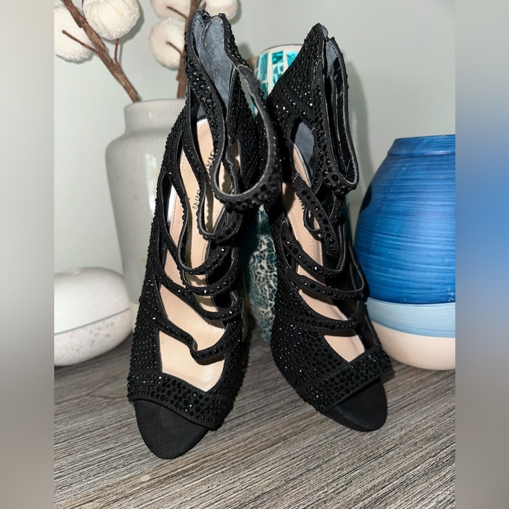 Gianni Bini Black Heels